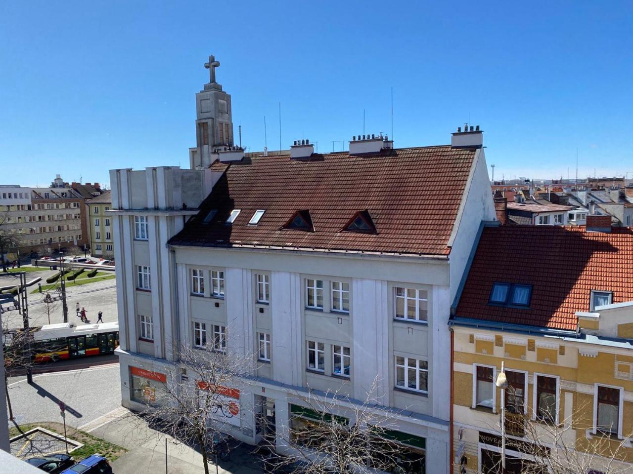 Apartamento Perla Hradce Hradec Králové Exterior foto