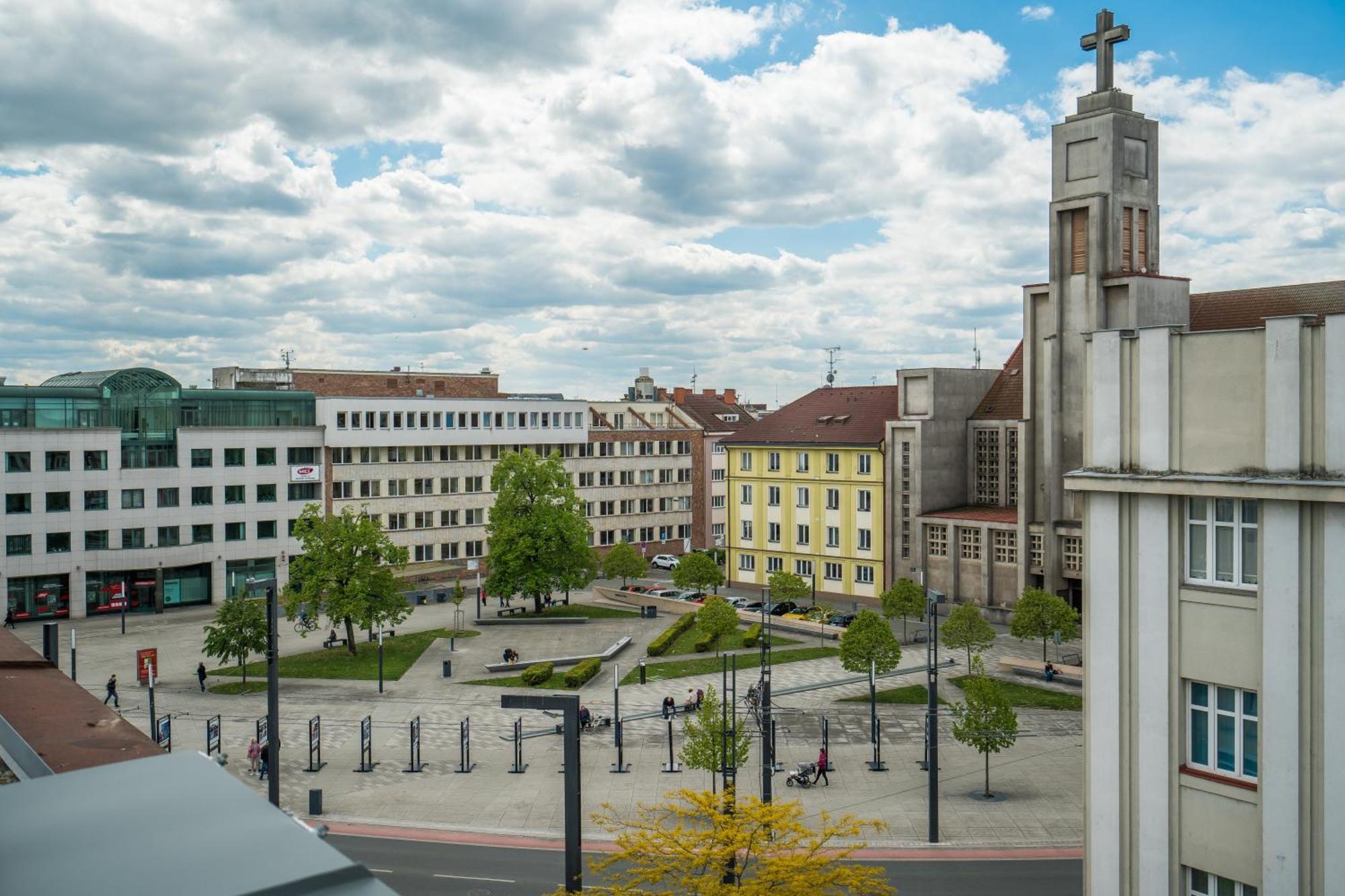 Apartamento Perla Hradce Hradec Králové Exterior foto